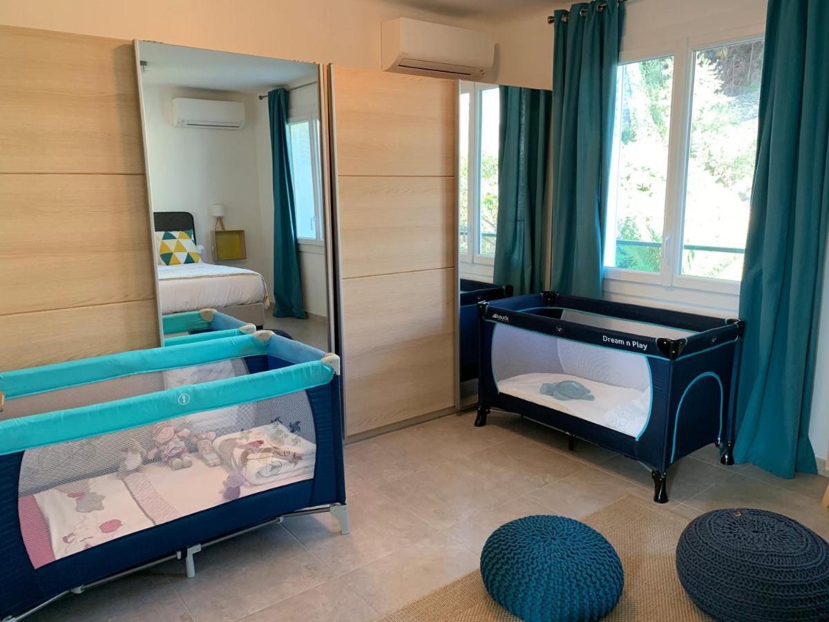 Cassis Village Options Parking And Baby Bagian luar foto