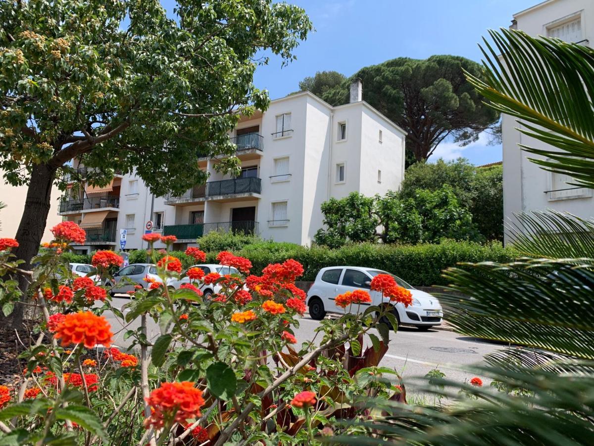 Cassis Village Options Parking And Baby Bagian luar foto