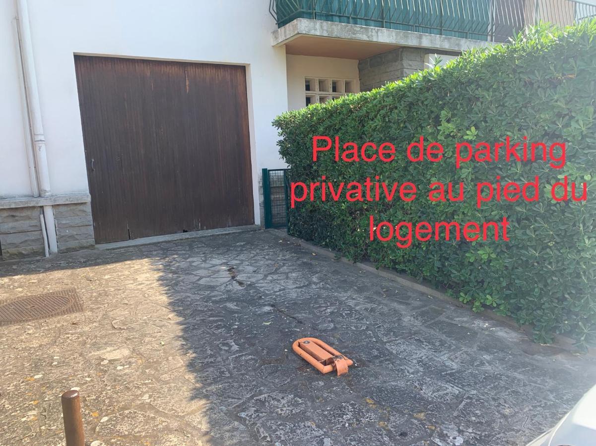 Cassis Village Options Parking And Baby Bagian luar foto